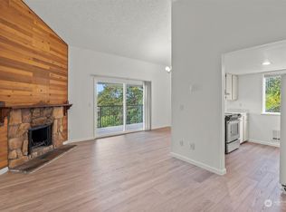 2511 S 248th St APT B37, Kent, WA