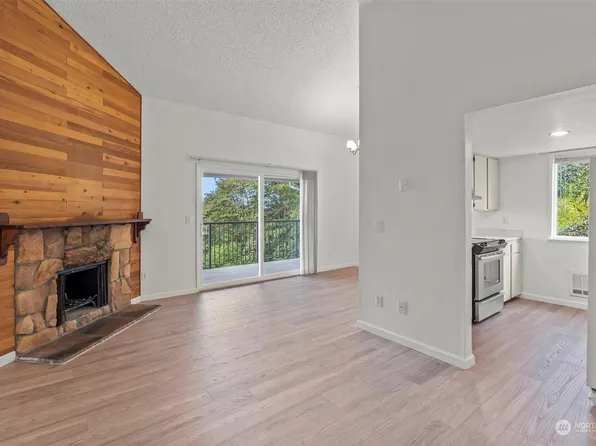 2511 S 248th Street #B37, Kent, WA 98032