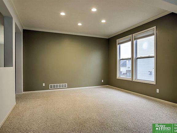 5th image of 5416 S 161st St