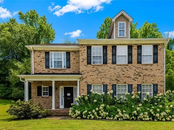 513 Cornelia Dr, Graham, NC 27253