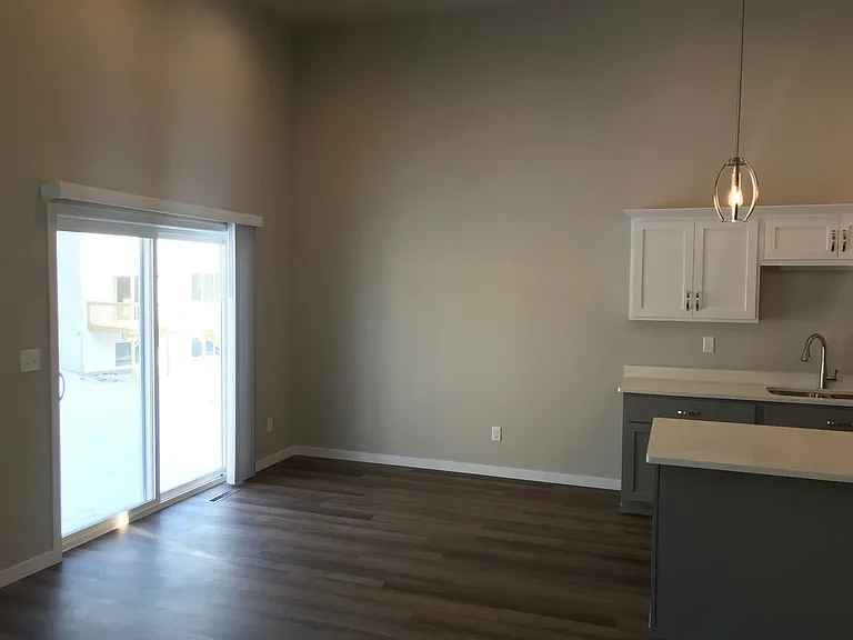 2149 Dock Dr W — Photo 8