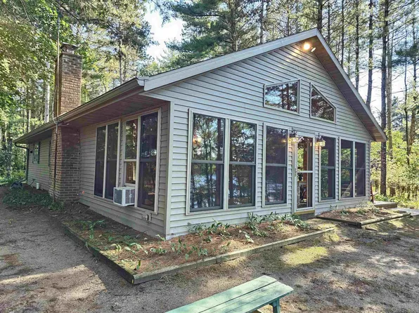 W5340 Badger Ln, Wild Rose, WI 54984
