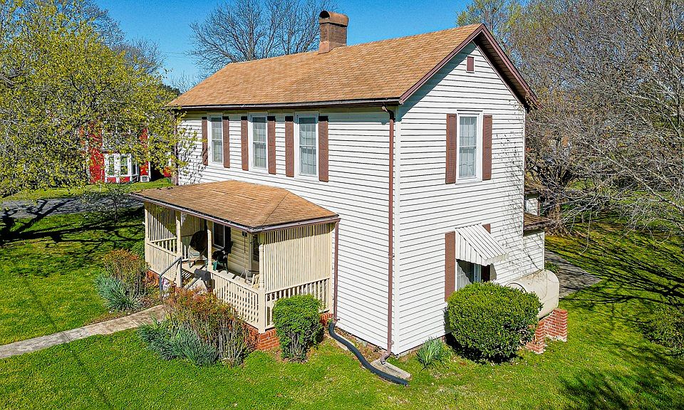 222 Virginia Ave, Chase City, VA 23924 Zillow