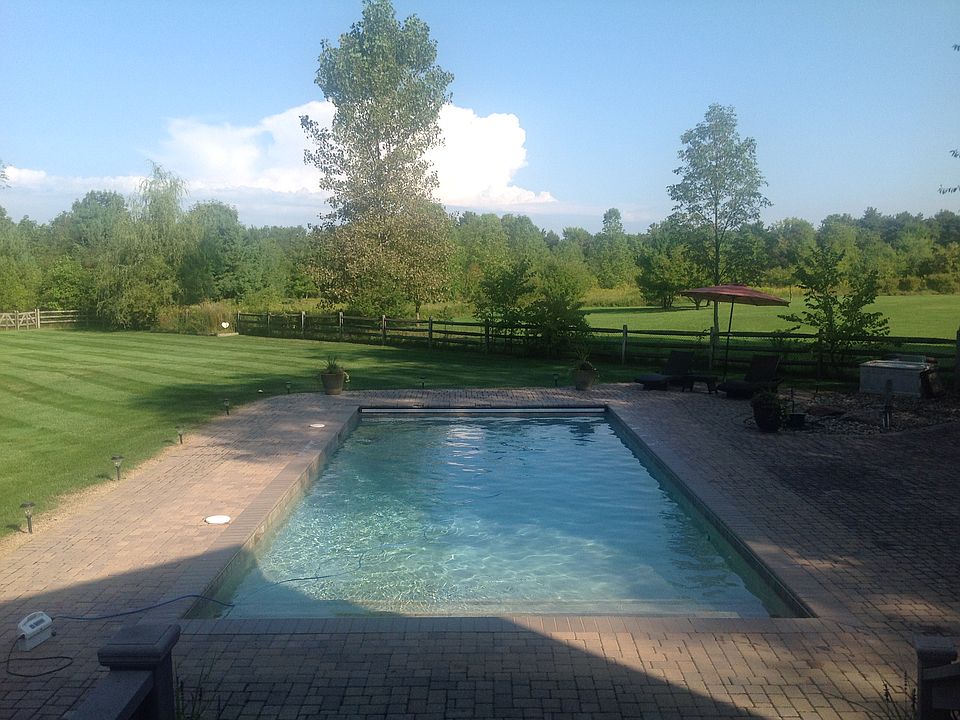 1st image of 12410 Stockbridge Dr