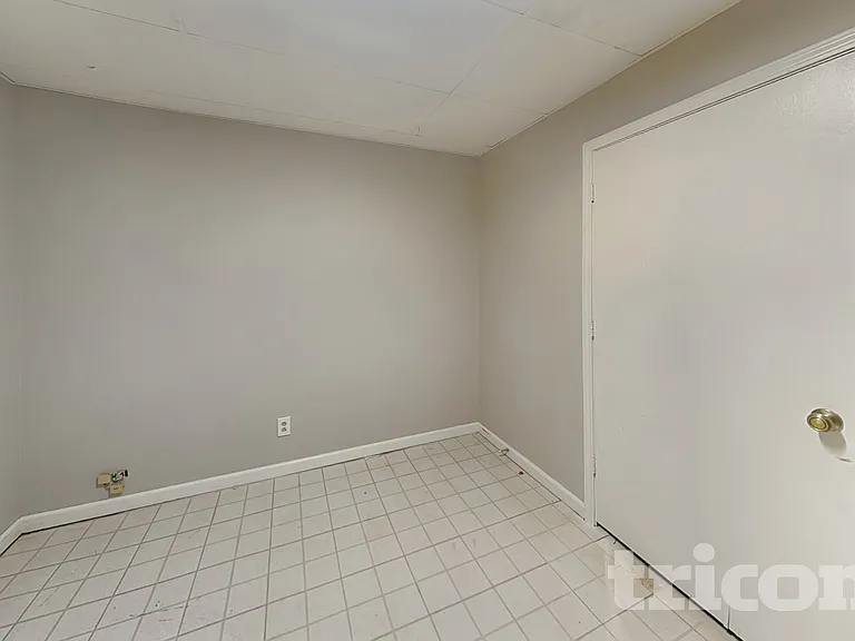 1147 Reading Dr NW — Photo 13