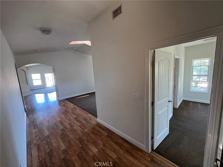 16611 McPherson Ave — Photo 3