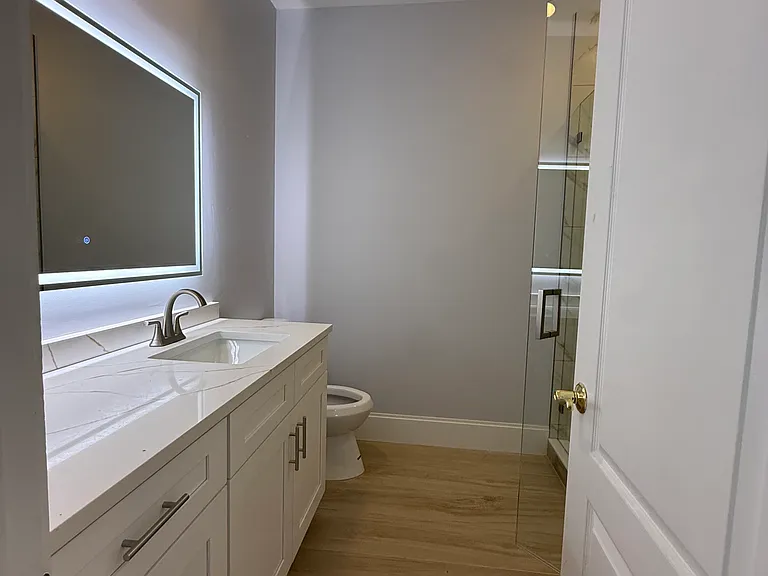 225 Murray Ct — Photo 16