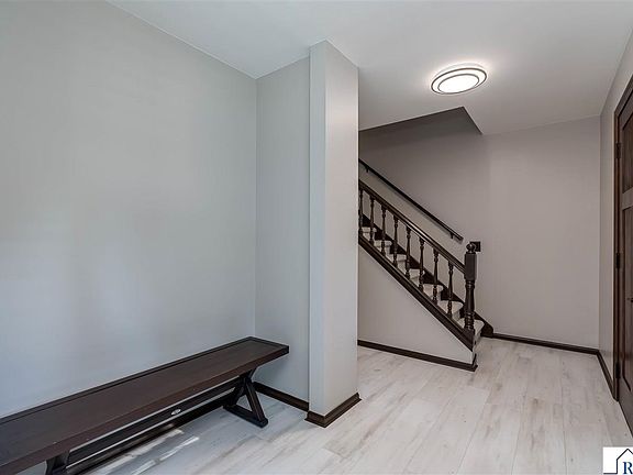 4th image of 116 Piccadilly Ave