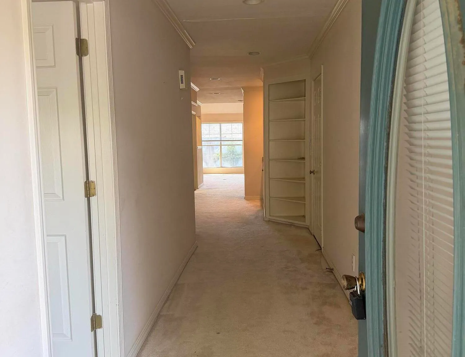 3 bed, 2.0 bath, 1529 sqft, $2,500 — Photo 2