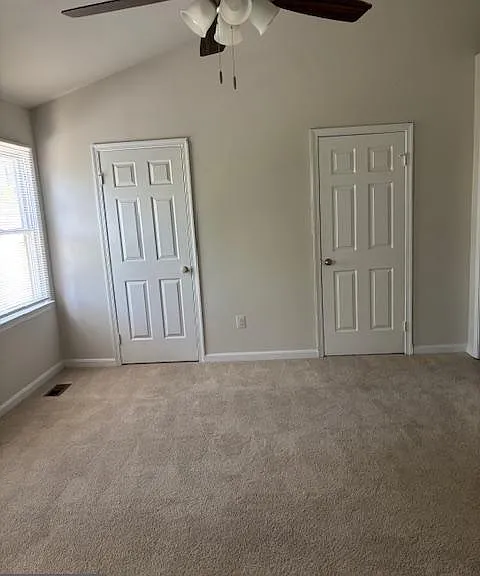 3719 Roxbury Ln — Photo 12