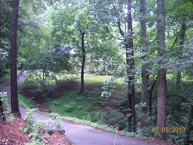2nd image of 230 Hart Cir