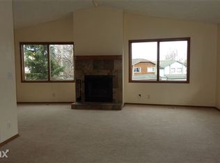 1934 Commodore Dr, Anchorage, AK 99507