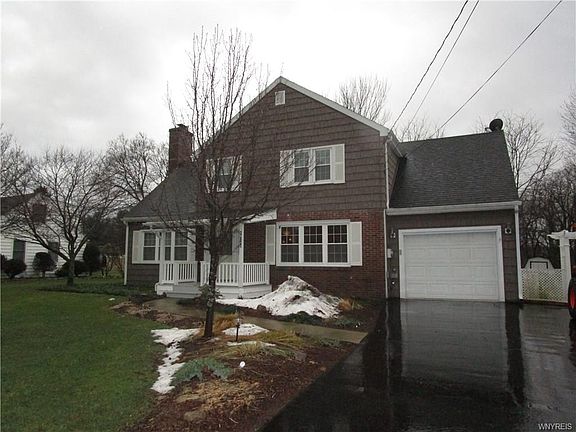 2nd image of 15242 Armes Ct
