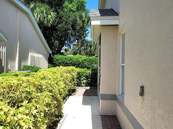 5th image of 4243 SE Home Way