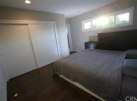 5th image of 2776 W 225th St