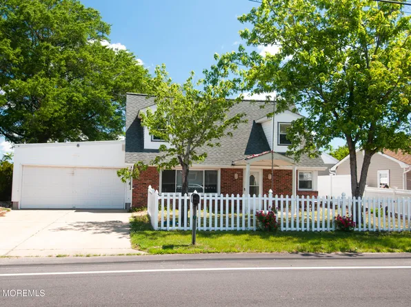131 Veeder Lane, Bayville, NJ 08721