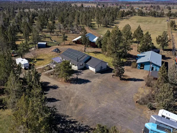 5975 NE 41st St, Redmond, OR 97756
