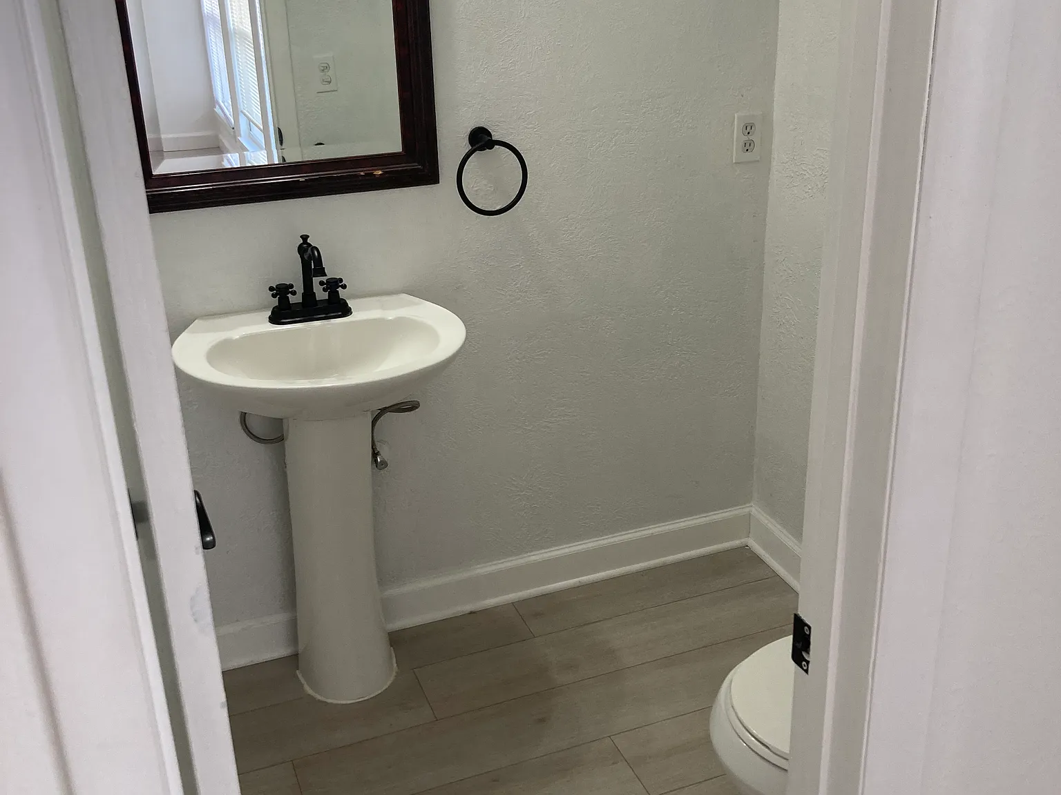 2 bed, 1143 sqft, $2,000 — Photo 3