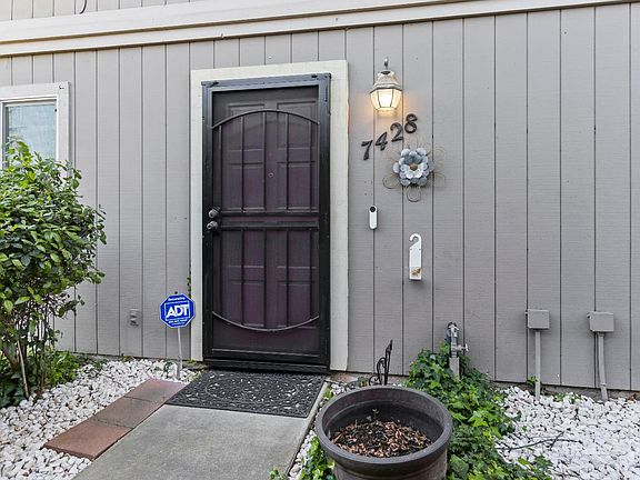 4th image of 7428 Ranch Ave