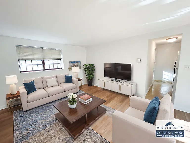 65 Elmwood Park — Photo 1