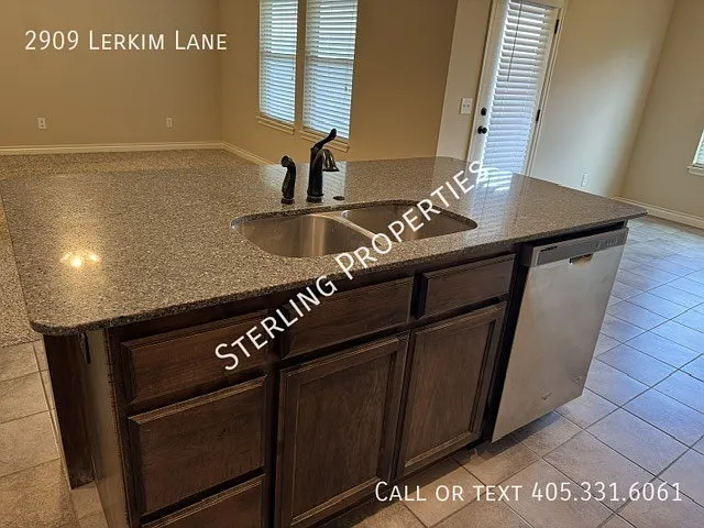 2909 Lerkim Ln — Photo 15