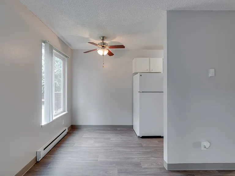 Executive 1801 — Photo 19