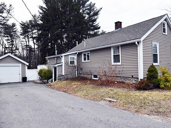 3rd image of 51 Hingham Ave