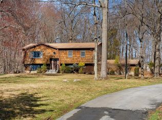 21 Janice Dr, Highland Mills, NY 10930