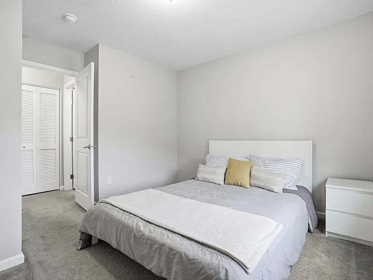 404 Aprilmae Way — Photo 26