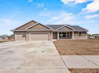 2588 S Stellita Cir, De Pere, WI 54115