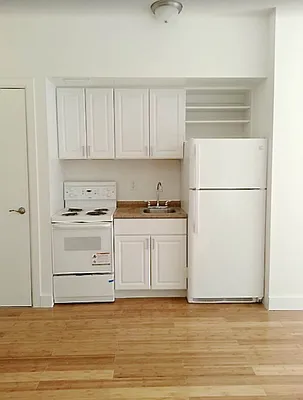 Rented by New York Residence | media 33