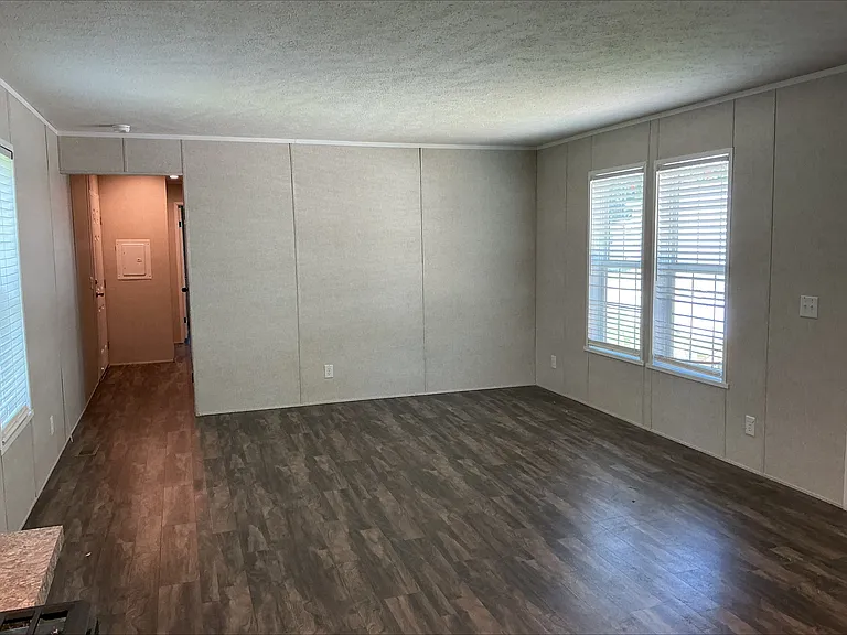 24150 Veterans Rd #73 — Photo 7