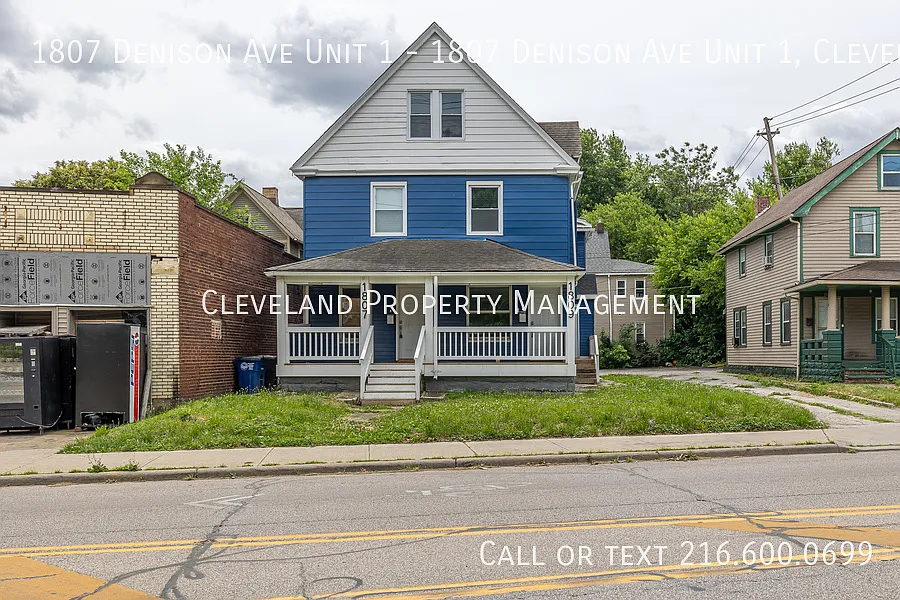 1807 Denison Ave #1