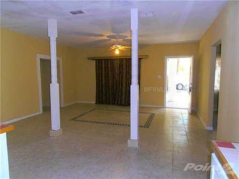 5th image of 5207 Lynn St