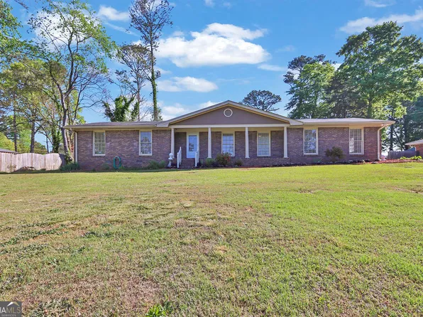 2681 Kings Cir, Lawrenceville, GA 30044