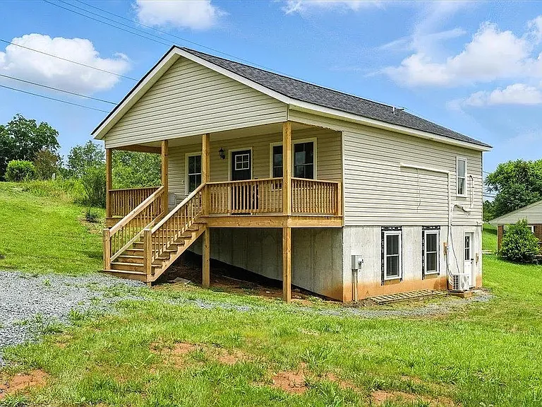 109 Ned Brown Rd — Photo 2