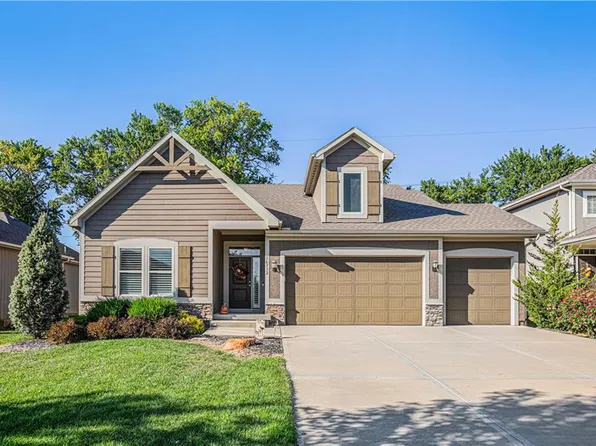 16952 W 163rd Ter, Olathe, KS 66062