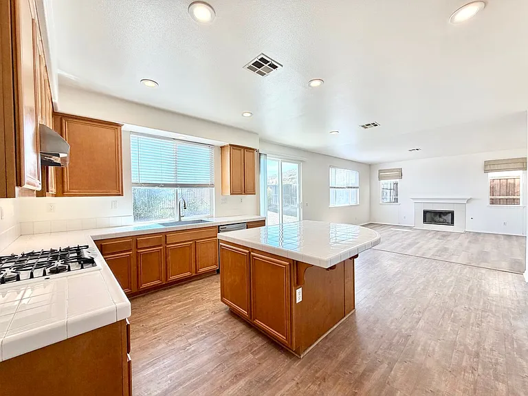 31409 Orchard Ln — Photo 19