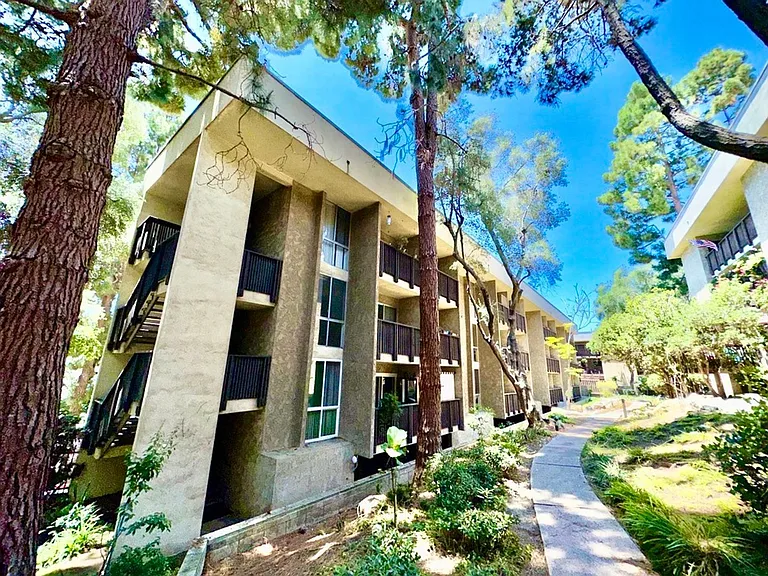 6202 Friars Rd #201 — Photo 28