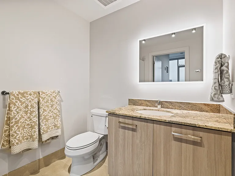 515 Church St #3011 — Photo 22