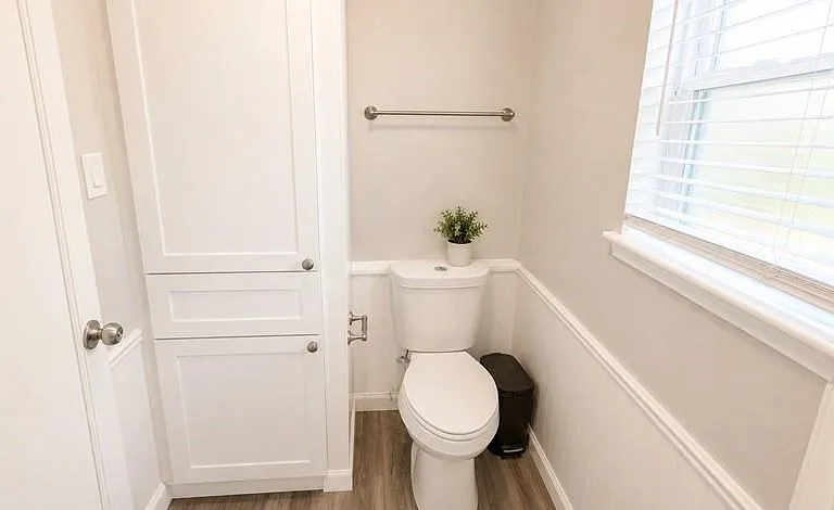 3903 Midforest Dr — Photo 14