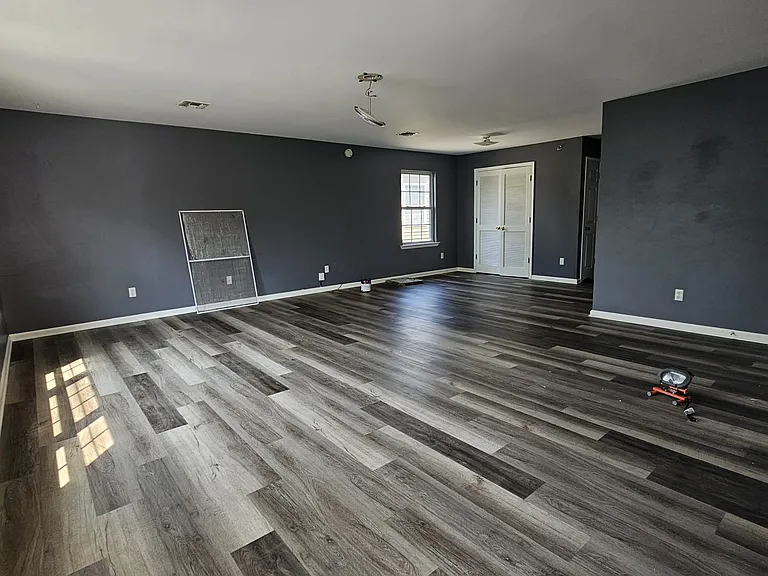270 S 7th St #3 — Photo 13