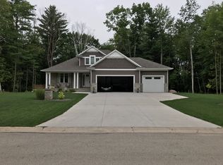 3278 Tarragon Trl, Green Bay, WI 54313