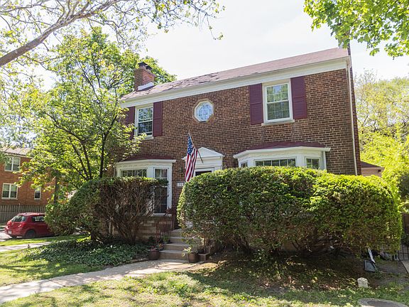 2nd image of 2701 W Fitch Ave