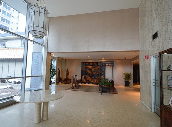 4th image of 4250 N Marine Dr APT 331
