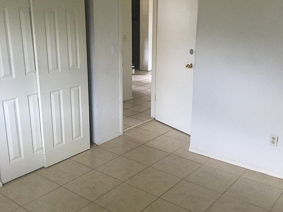 4th image of 1016 Lake Palms Dr #1