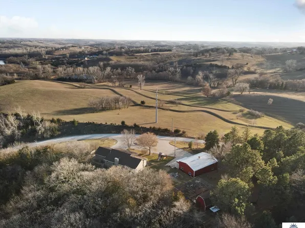 9579 Pine Crest Rd, Blair, NE 68008