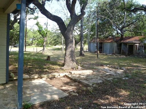 3rd image of 365 Lantana Ln