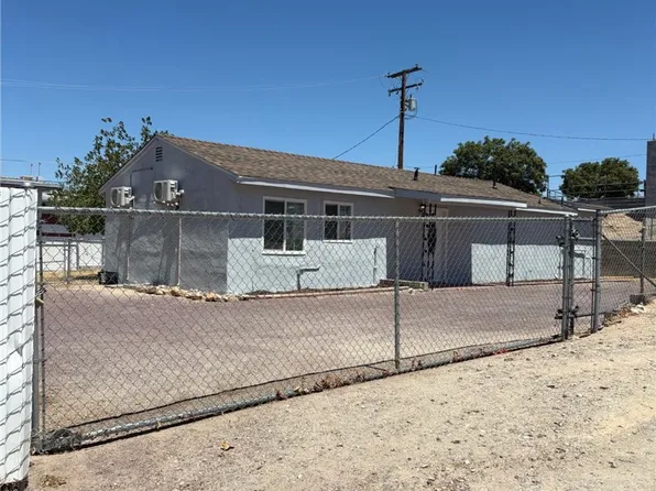 435 S 1st St, Barstow, CA 92311