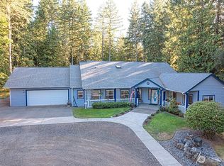 2213 NW Mountain View Rd, Silverdale, WA 98383